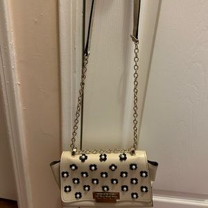 Zac Zac Posen Eartha Small Chain Shoulder-pearl flowers